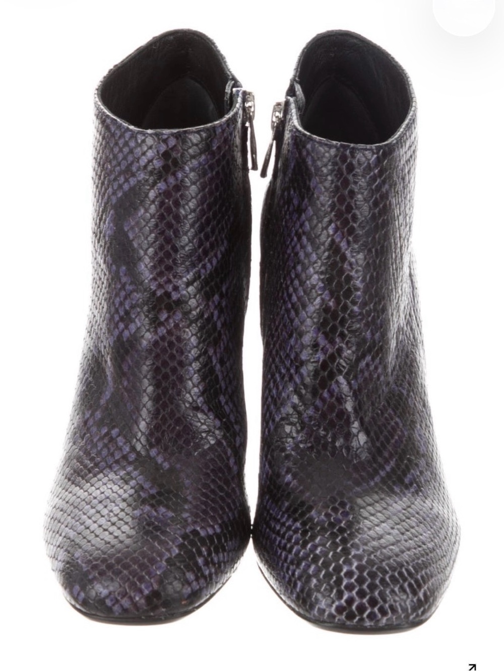 Sigerson Morrison
Embossed Ankle Boots
Women's Size: 7
Size Guide